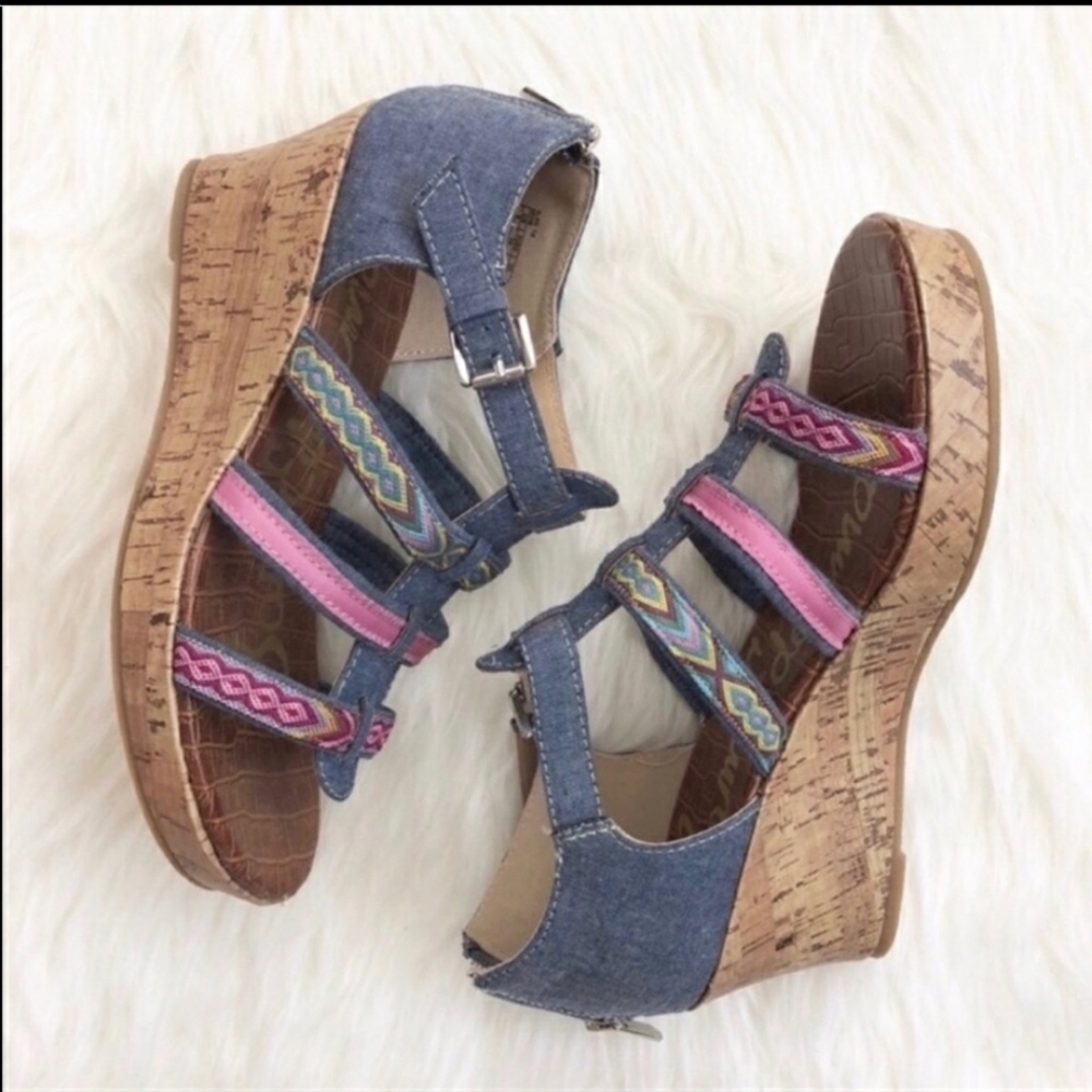 Excellent used condition. Sam Edelman wedge sandle
